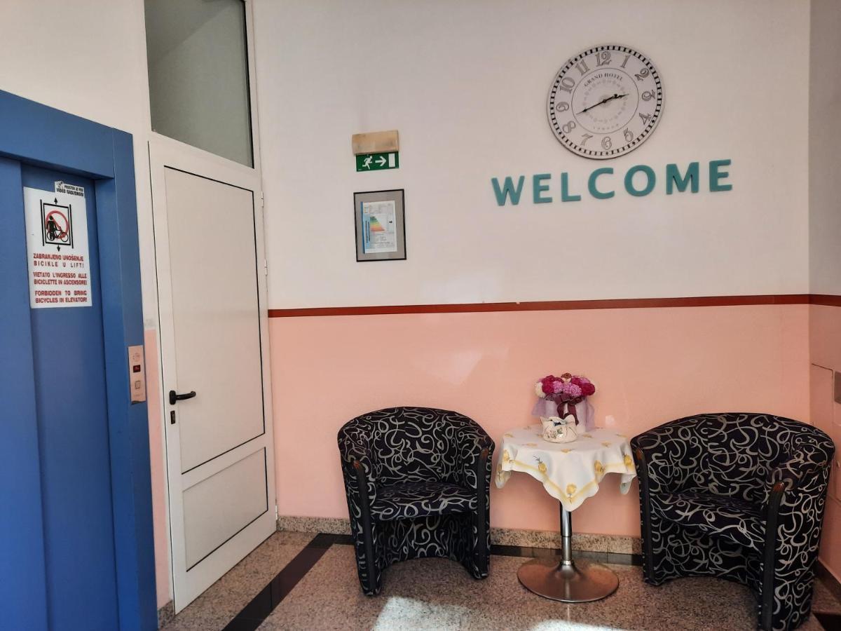 Apartmani Lorena Пула Экстерьер фото